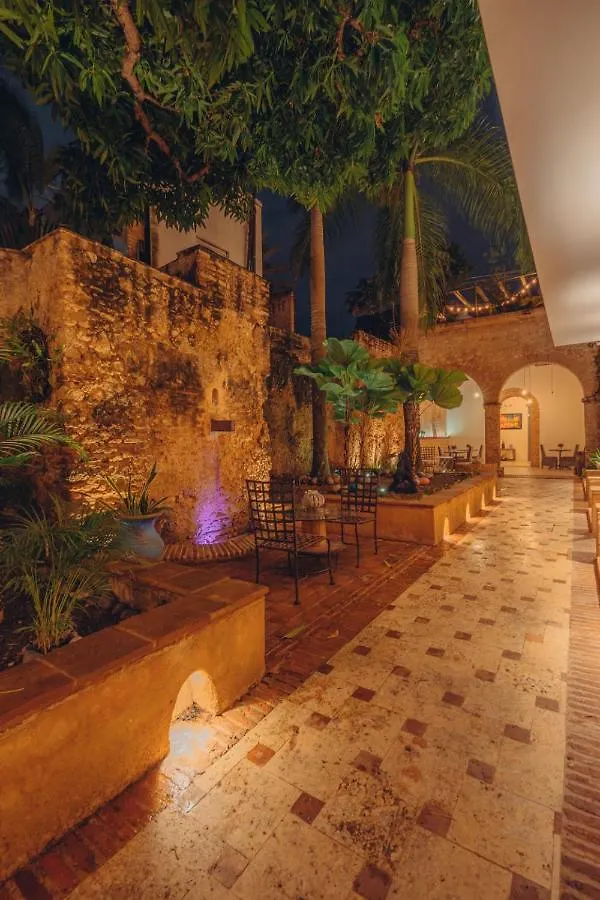 ****  Luca Hotel Santo Domingo Dominican Republic